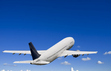 國務(wù)院聯(lián)防聯(lián)控體制舉辦記者招待會(huì),詳細(xì)介紹提高國際物流安全通道工作能力工作情況