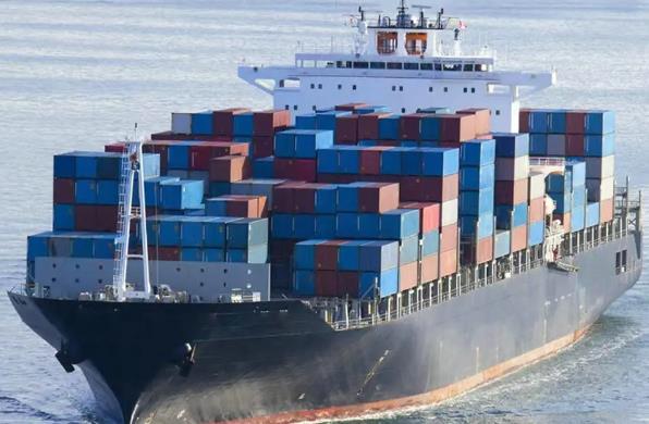 上海國際物流作為全球大的物流港口之一,扮演著全球貿(mào)易的重要角色