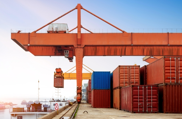 隨著全球化和信息技術(shù)的發(fā)展,貨代行業(yè)也在不斷創(chuàng)新和發(fā)展