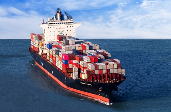 國(guó)際貨運(yùn)代理以其獨(dú)特的魅力和不可或缺的作用,吸引越來越多的目光