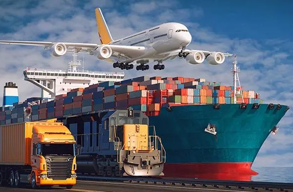 在當(dāng)今全球化的背景下,國際物流行業(yè)的發(fā)展十分迅速