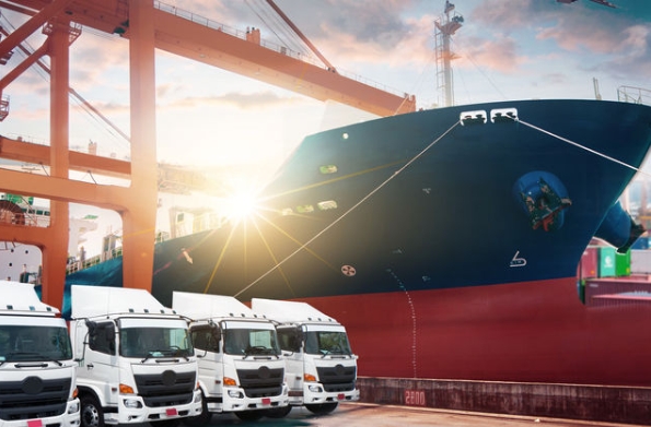 上海貨代正處轉(zhuǎn)型升級(jí)關(guān)鍵時(shí)期,雖然面臨挑戰(zhàn)但也蘊(yùn)含無限發(fā)展機(jī)遇